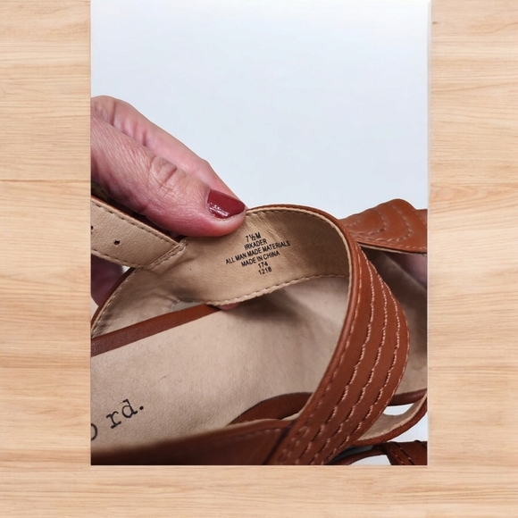 Indigo Rd. Cross Strap Heels, 7.5 - Picture 5 of 5